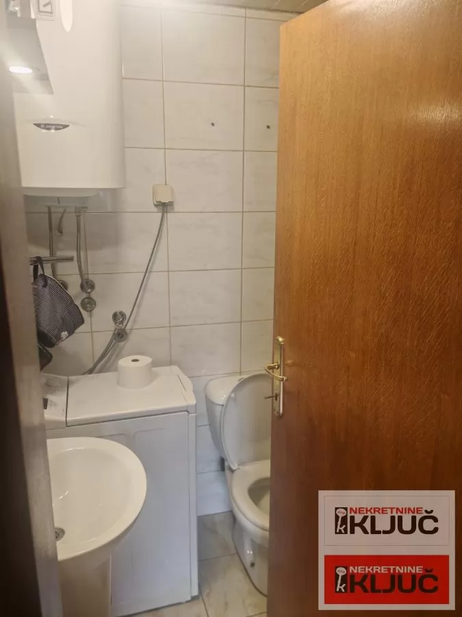 SAJMIŠTE, 40m2, Jednoiposoban, Bulevar Kralja Petra I 8