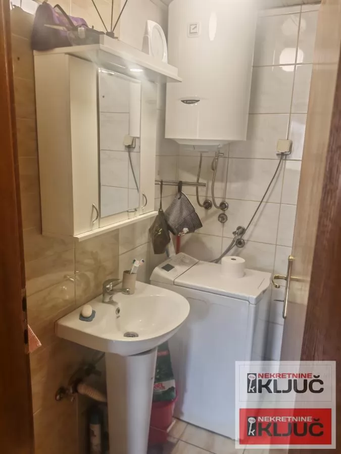 SAJMIŠTE, 40m2, Jednoiposoban, Bulevar Kralja Petra I 9