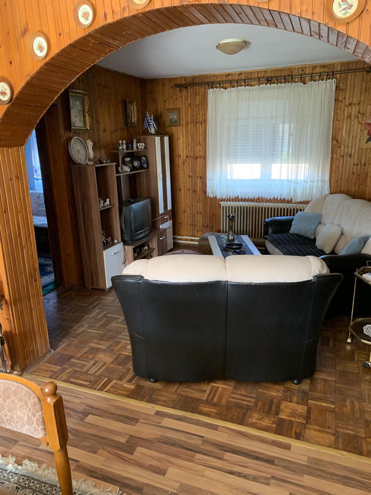 Prodajem domacinstvo u Velikim Crljenima 3