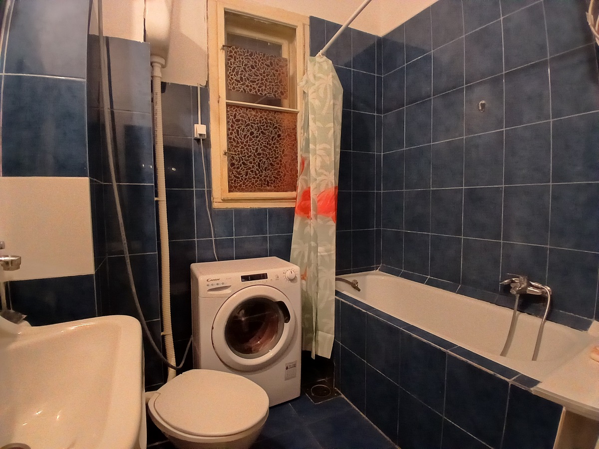 Izdajemo 2 5 salonski stan na Vračaru  80m2 5