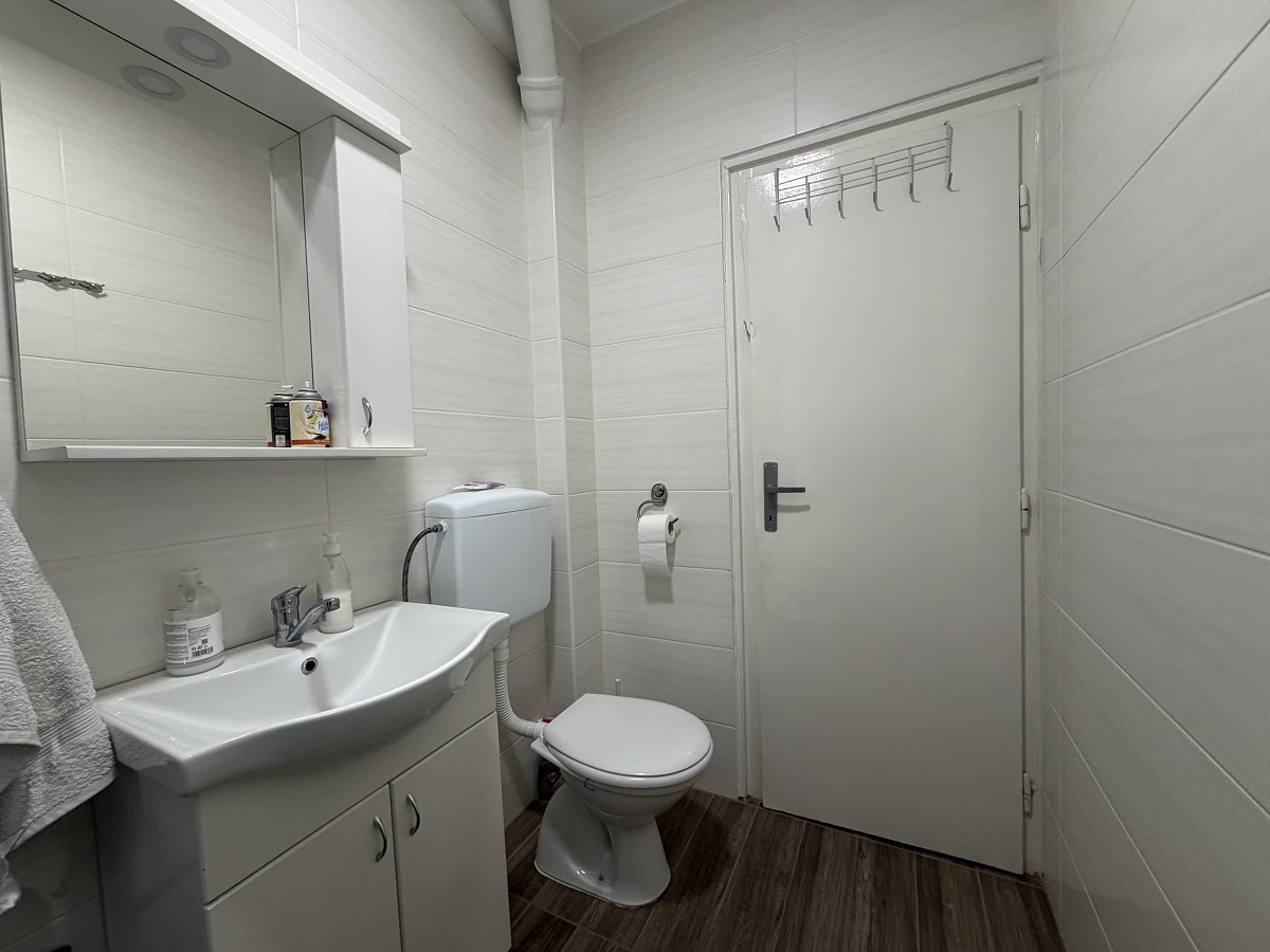 Izdajemo 2 0 stan  Nikolaja Gogolja  Banovo brdo 5