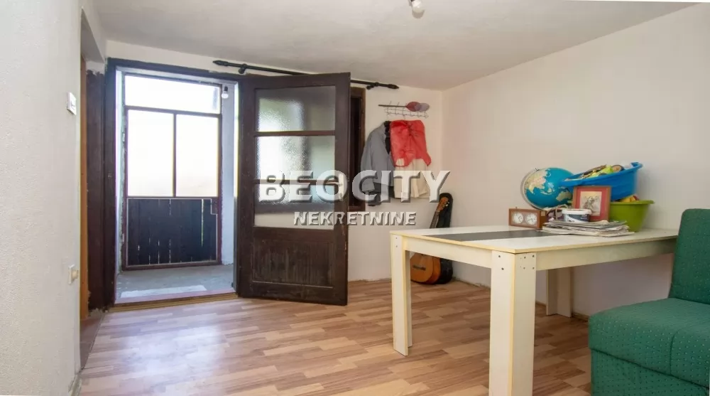 Petosobna kuća, 209 m2, Surčin, Cara Dušana ID: 131076 13