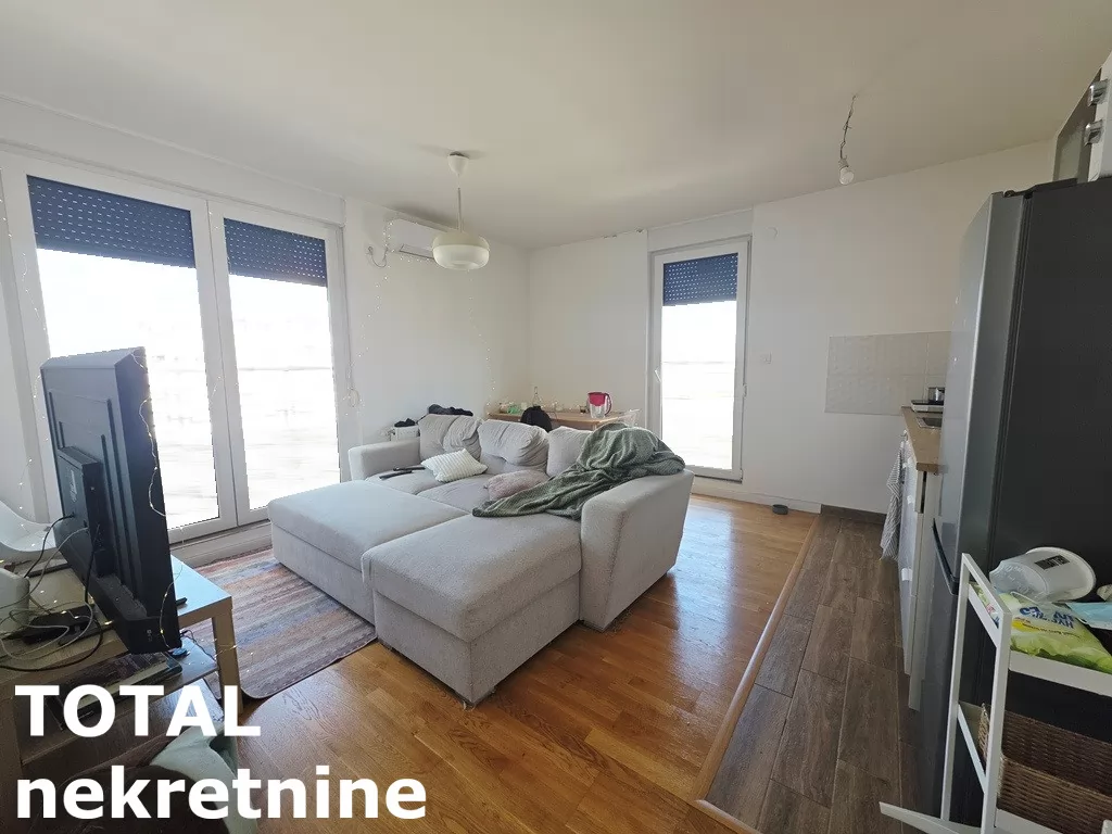 Stan,NOVI SAD,BULEVAR PATRIJARHA PAVLA,kv: 65.00, € 165000, ID: 1102506 1