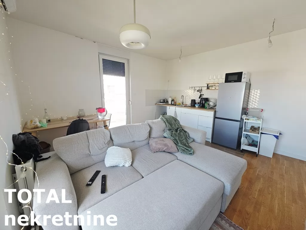 Stan,NOVI SAD,BULEVAR PATRIJARHA PAVLA,kv: 65.00, € 165000, ID: 1102506 4