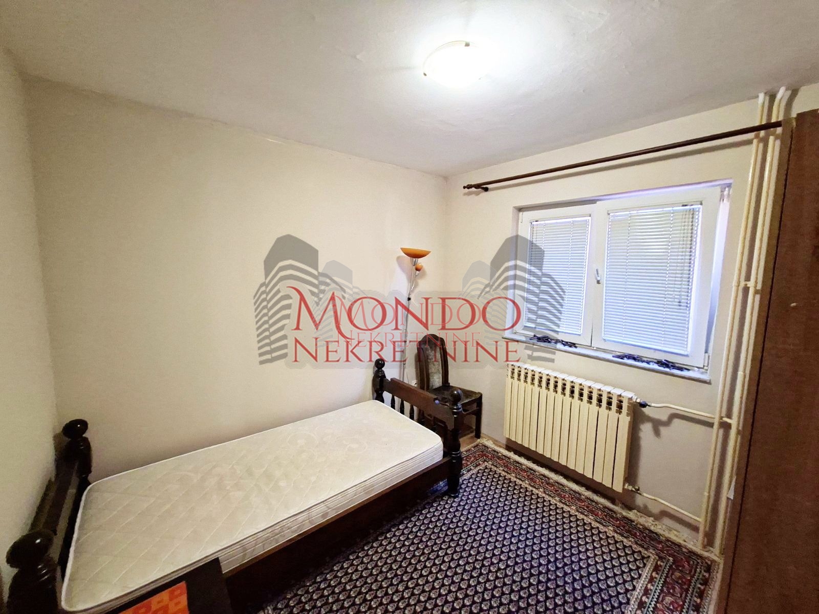 Dvoiposoban stan u kući na Trošarini 6