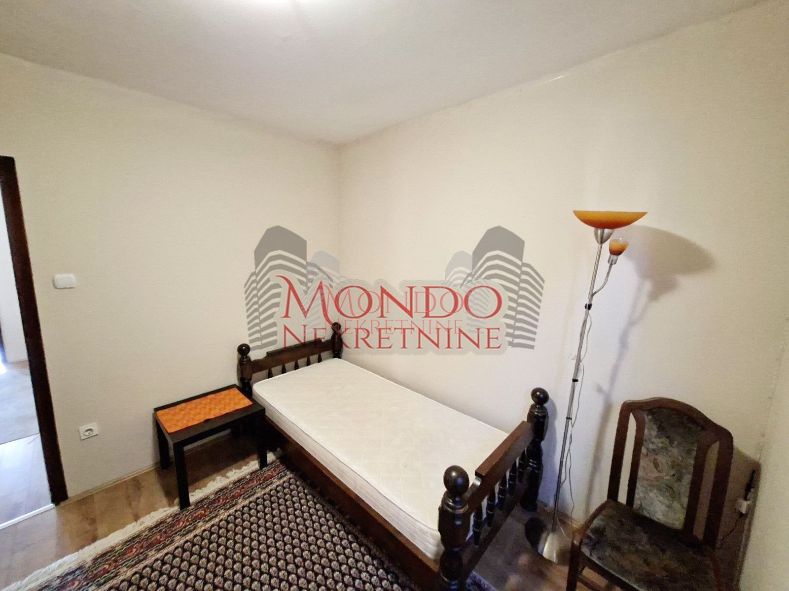 Dvoiposoban stan u kući na Trošarini 9