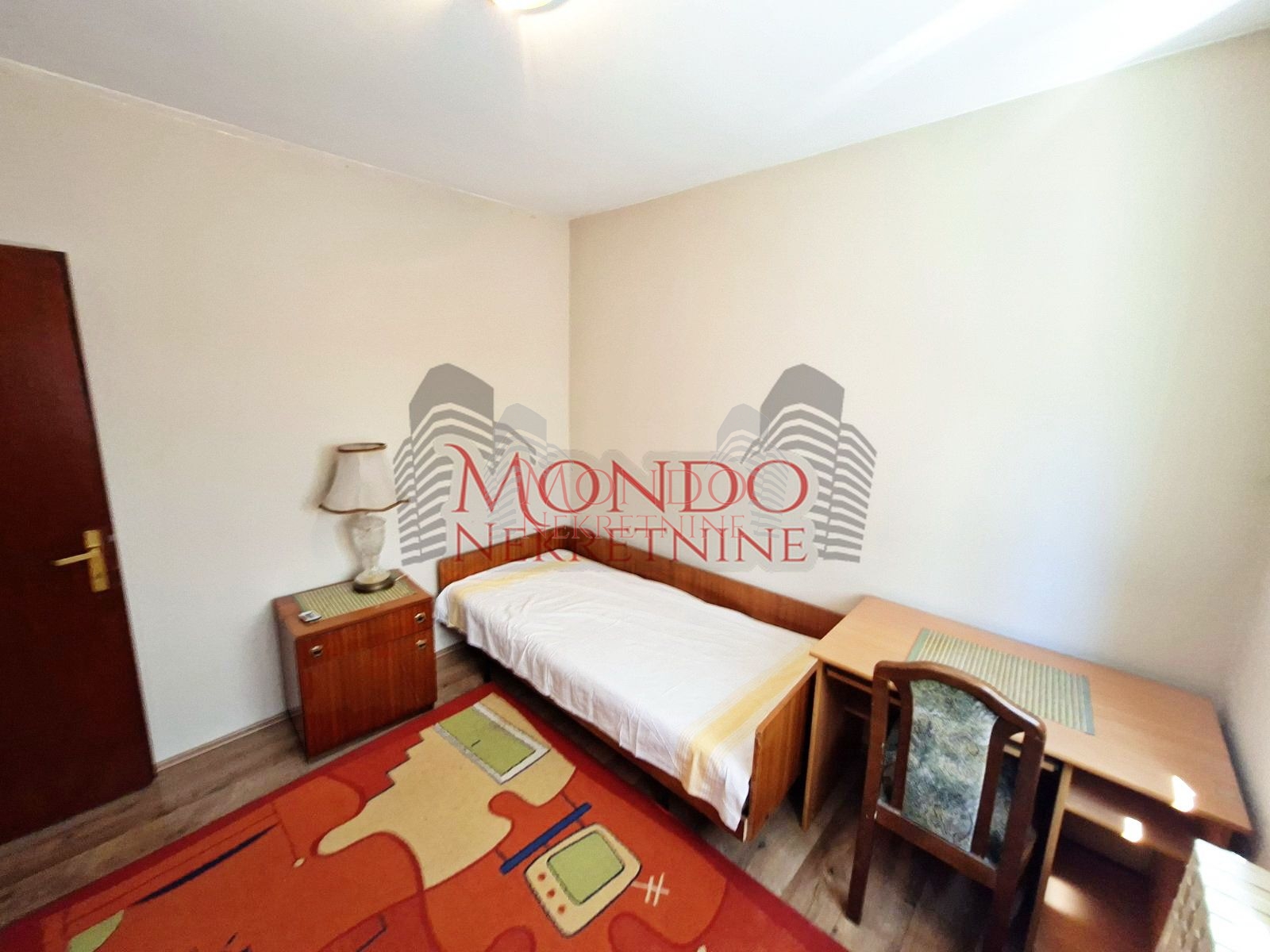 Dvoiposoban stan u kući na Trošarini 7