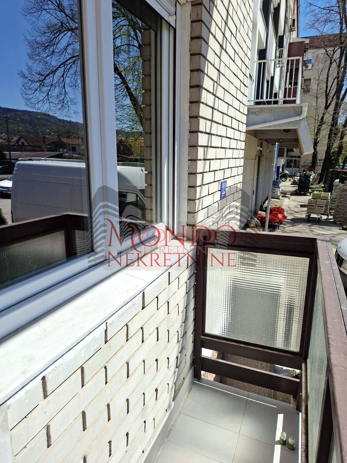 Dvoiposoban stan u kući na Trošarini 13