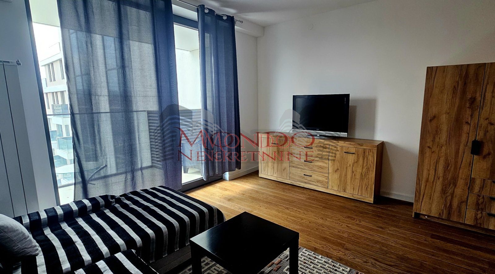 Izdaje se garsonjera u Planet Residence, Niš 5