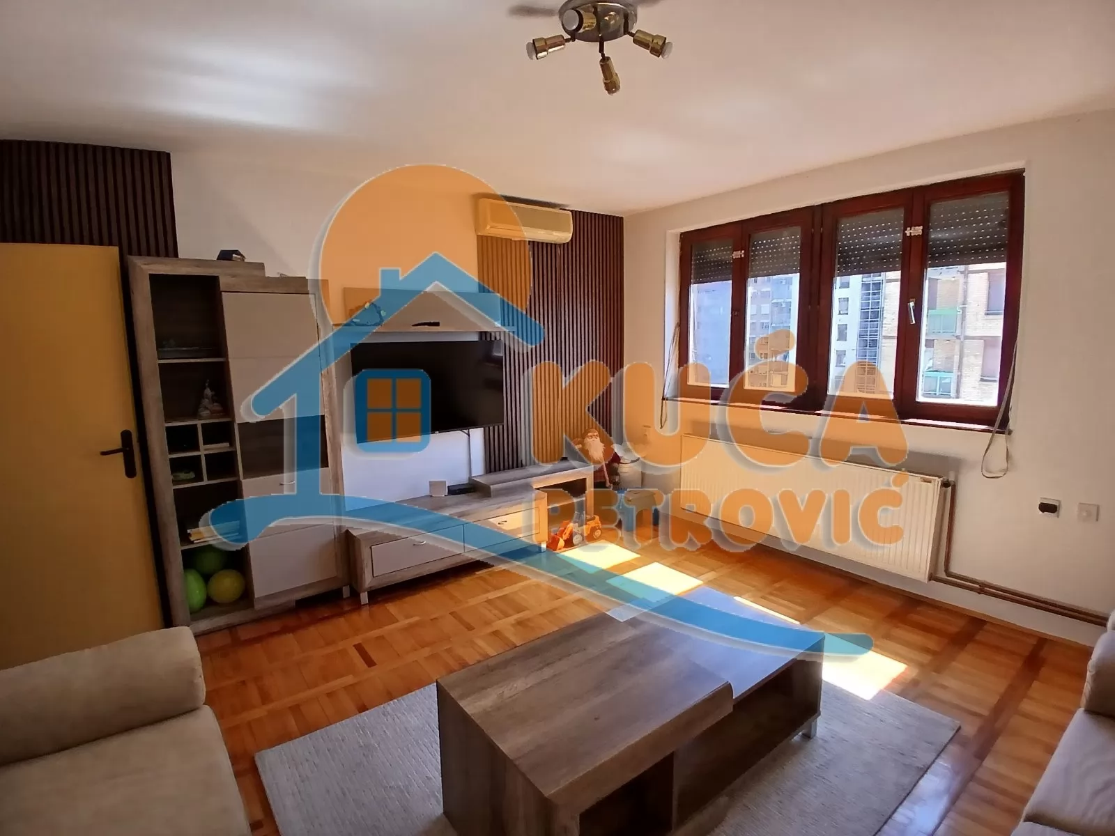 Trosoban stan, 75 m2, Medijana, Trg kralja Aleksandra Ujedinitelja ID: p-016194 4