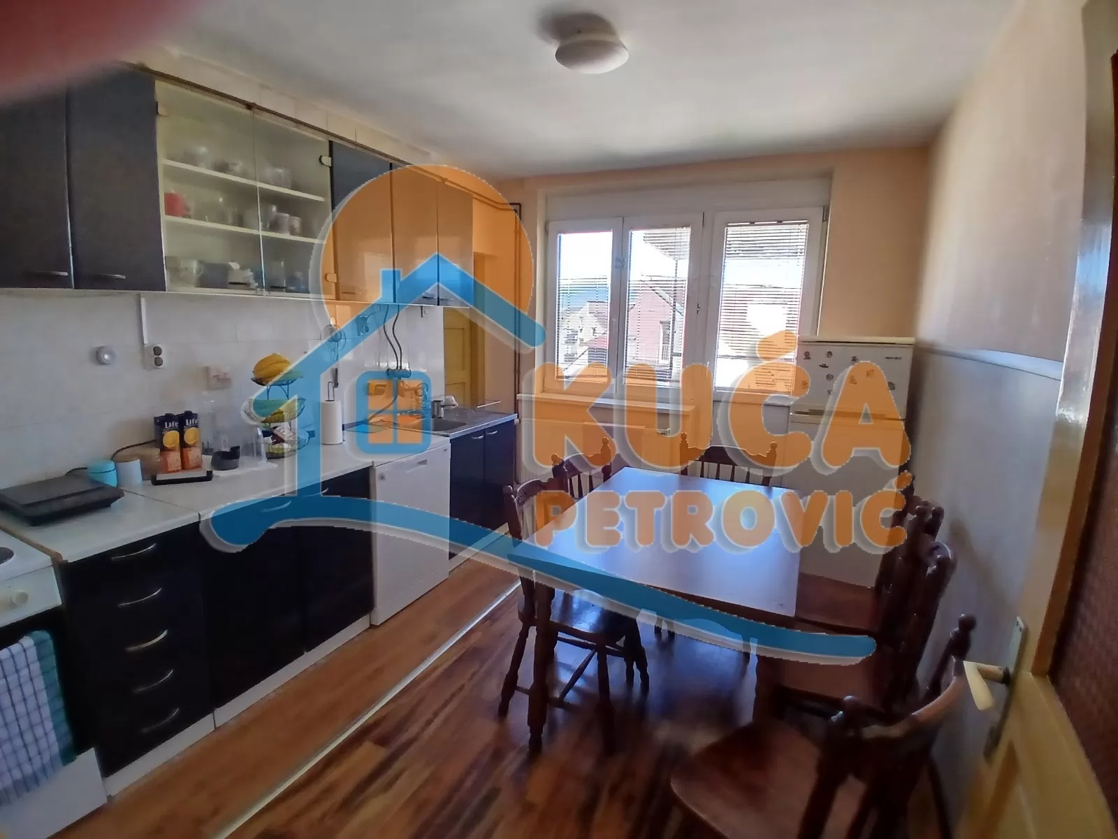 Trosoban stan, 75 m2, Medijana, Trg kralja Aleksandra Ujedinitelja ID: p-016194 5