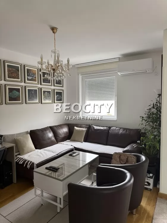 četvorosoban stan, 80 m2, Adice ID: 130848 1