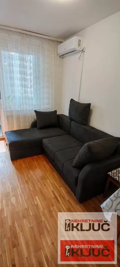 Dobar Jednoipopsoban stan u blizini Z.stanice/kod LIDLA/ 1