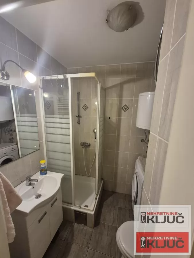 Odlican jednosoban stan na Grbavici/liman4 8