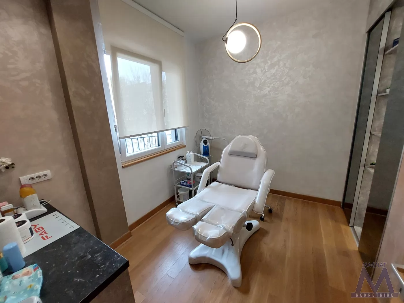 Poslovni prostor,NOVI SAD,CARA DUŠANA,kv: 40, € 600, ID: 9101926 6