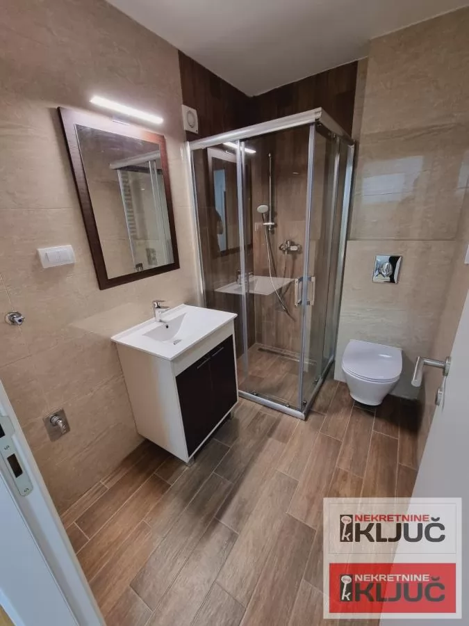 SOMBORSKI BULEVAR, 63m2, Trosoban, Noviji 11