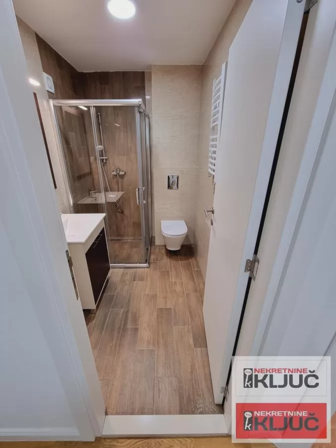 SOMBORSKI BULEVAR, 63m2, Trosoban, Noviji 12