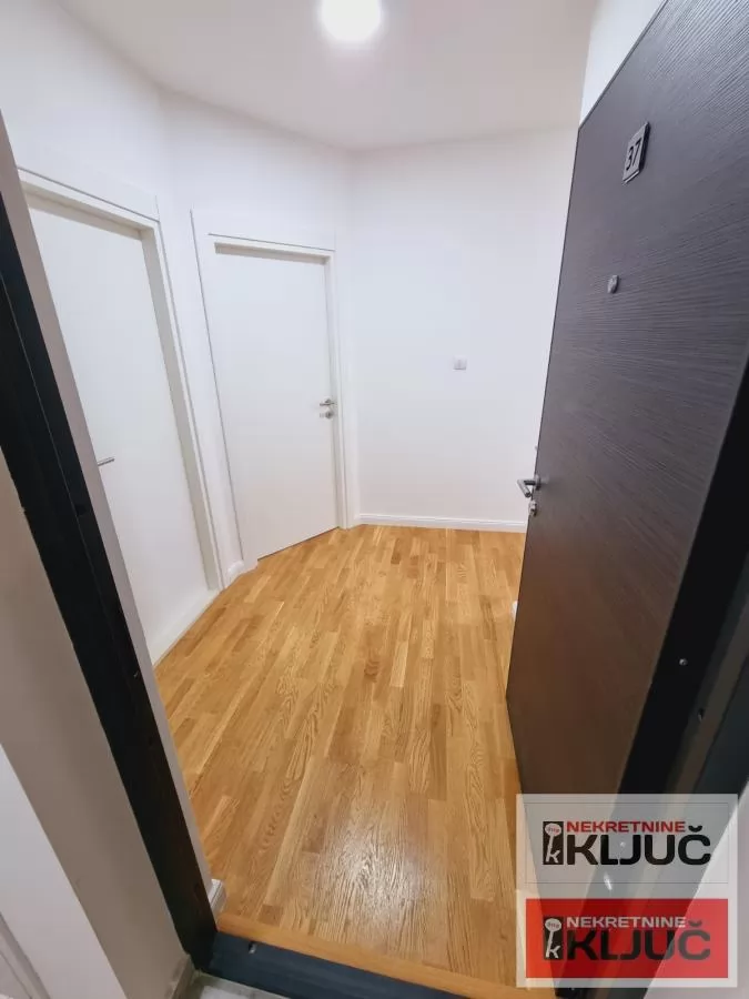 SOMBORSKI BULEVAR, 63m2, Trosoban, Noviji 4