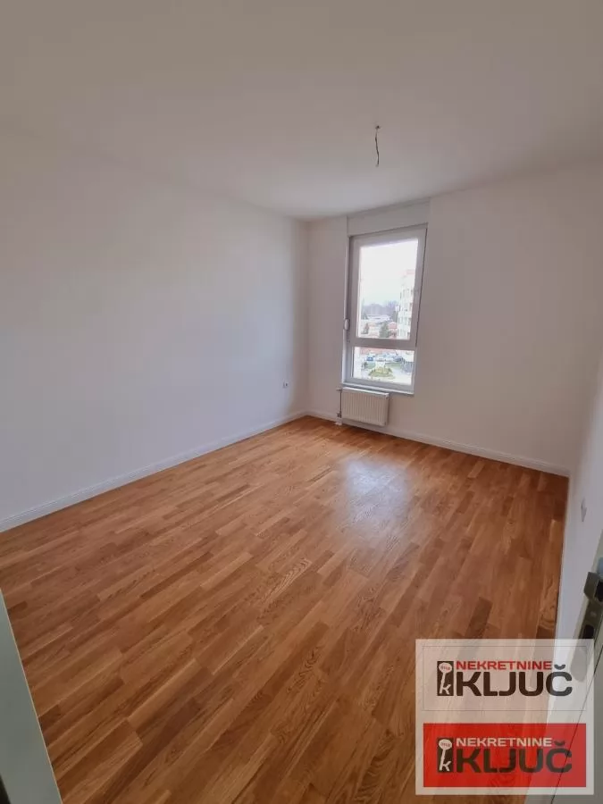 SOMBORSKI BULEVAR, 63m2, Trosoban, Noviji 7