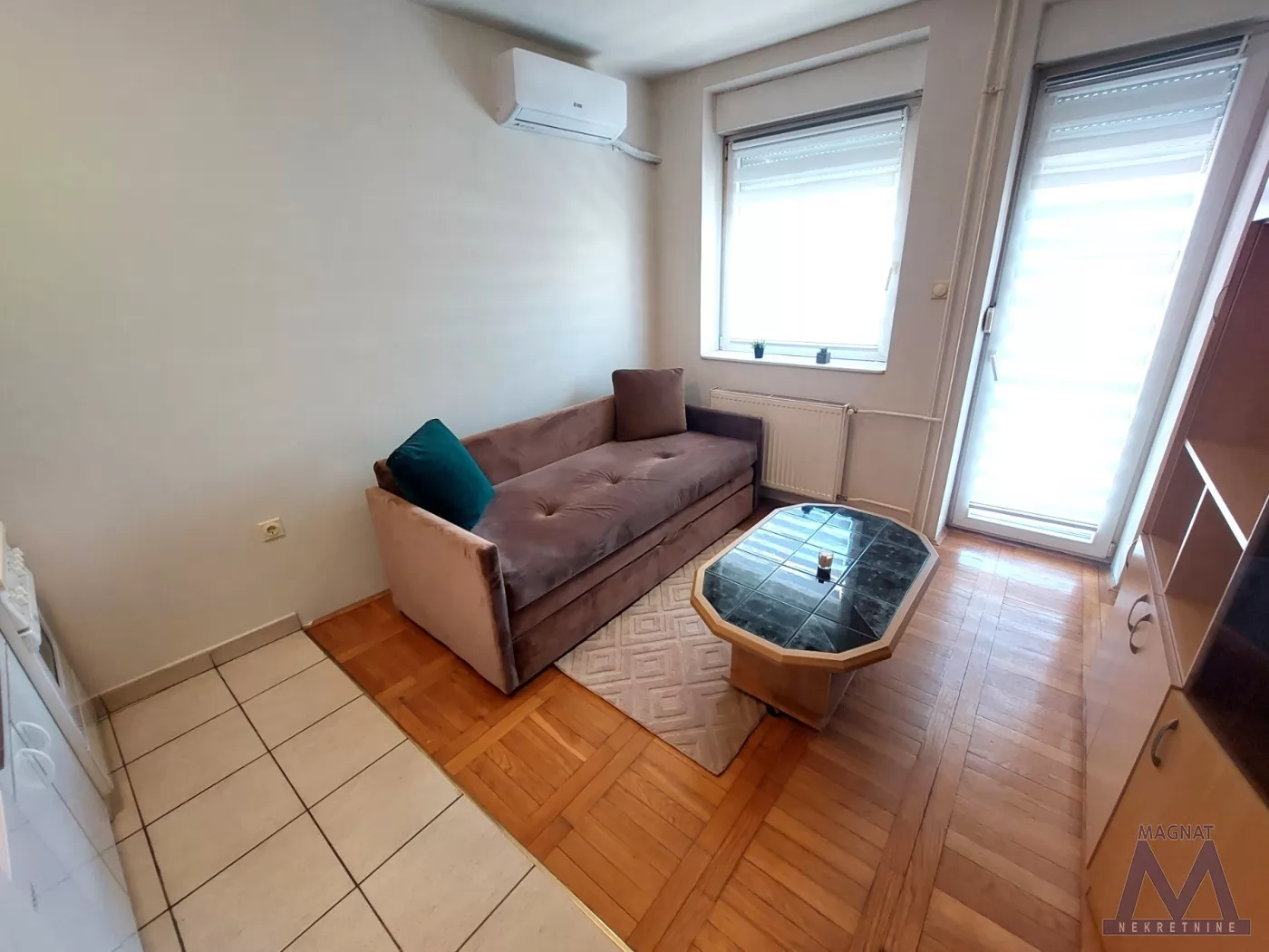 Stan,NOVI SAD,BULEVAR,kv: 23, € 270, ID: 9101935 1