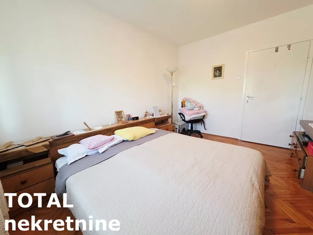 Stan,NOVI SAD,BULEVAR,kv: 52.00, € 120000, ID: 1102514 8