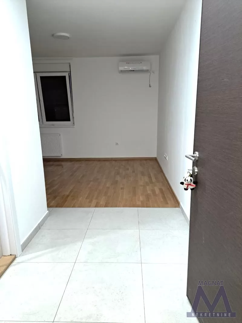 Stan,NOVI SAD,TELEP,kv: 25, € 250, ID: 9101930 5