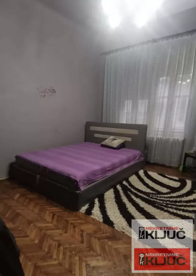 TRG REPUBLIKE, 58 m2, Dvoiposoban, Salonski,Visoko prizemlje ka dvoristu 2