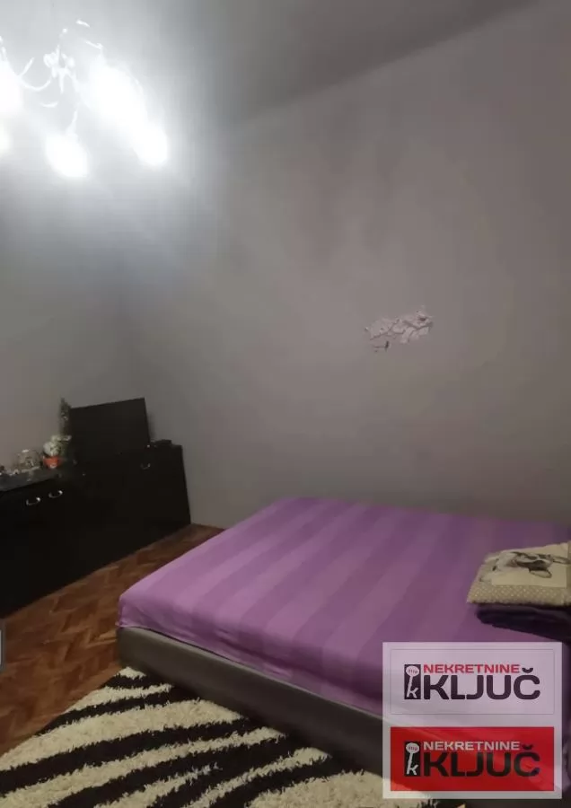 TRG REPUBLIKE, 58 m2, Dvoiposoban, Salonski,Visoko prizemlje ka dvoristu 5