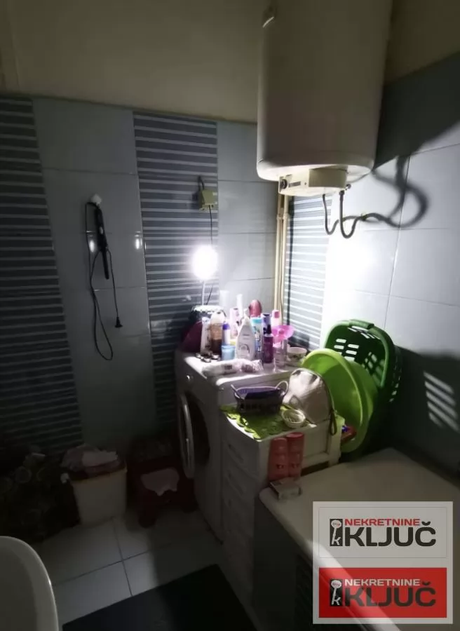 TRG REPUBLIKE, 58 m2, Dvoiposoban, Salonski,Visoko prizemlje ka dvoristu 7