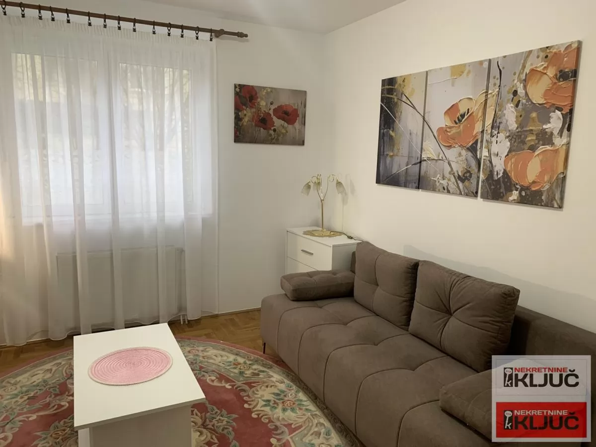 ADAMOVIĆEVO NASELJE, 25m2, Jednosoban, Namešten 3