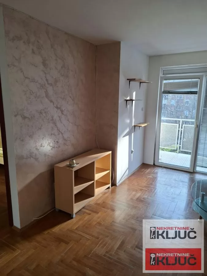 Odlican stan na Novom naselju 2