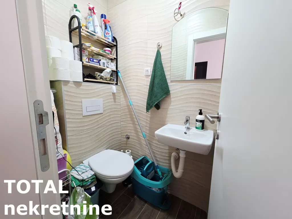 Stan,NOVI SAD,LIPOV GAJ,kv: 72.00, € 151200, ID: 1102515 11