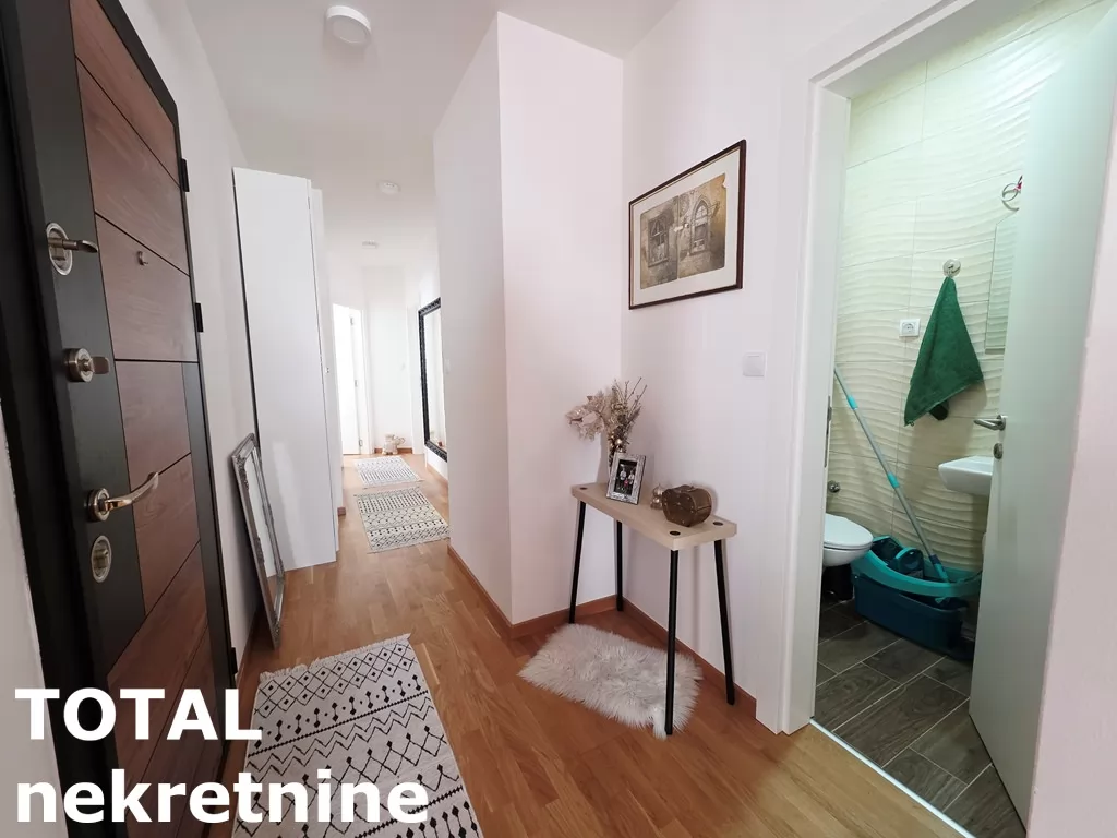 Stan,NOVI SAD,LIPOV GAJ,kv: 72.00, € 151200, ID: 1102515 14