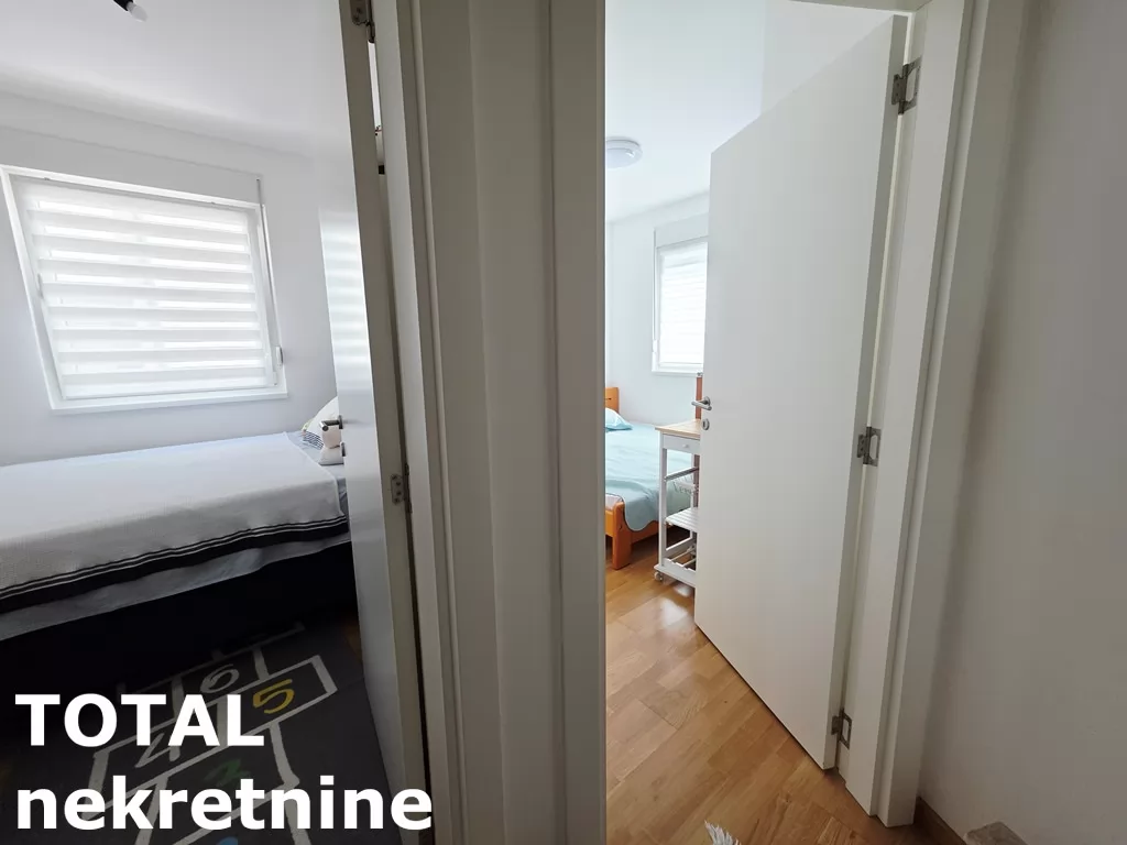 Stan,NOVI SAD,LIPOV GAJ,kv: 72.00, € 151200, ID: 1102515 16