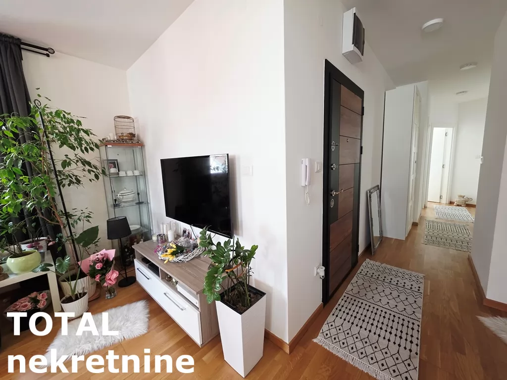 Stan,NOVI SAD,LIPOV GAJ,kv: 72.00, € 151200, ID: 1102515 18