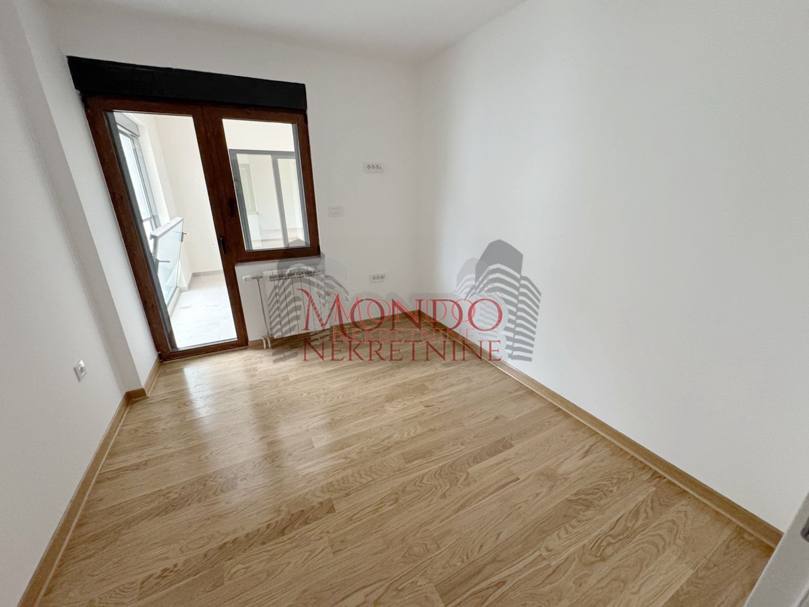 Cetvorosoban nov stan u centru grada kod Doma zdravlja 16