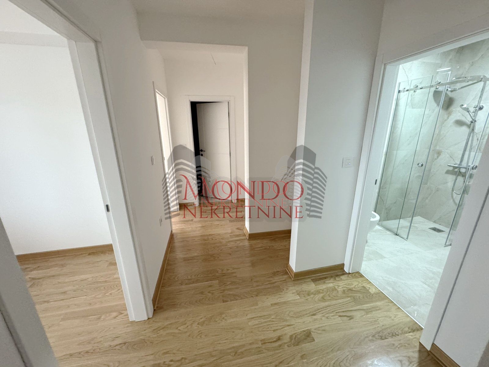 Cetvorosoban nov stan u centru grada kod Doma zdravlja 5