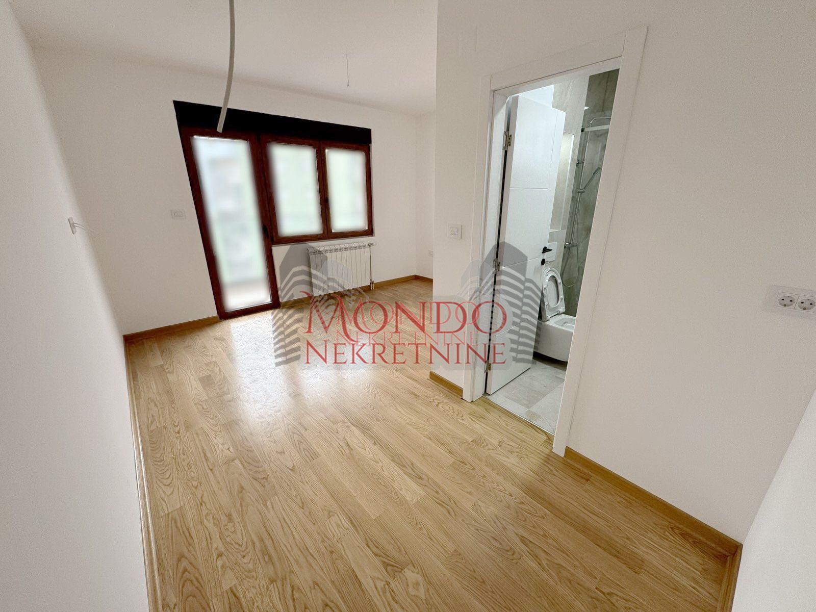 Cetvorosoban nov stan u centru grada kod Doma zdravlja 11