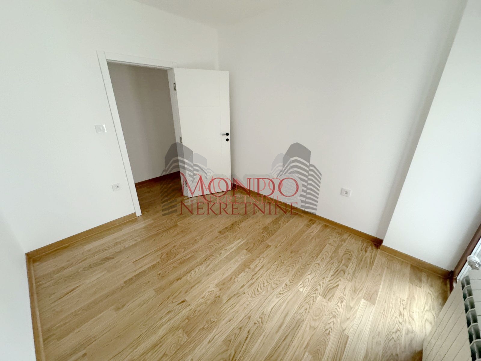 Cetvorosoban nov stan u centru grada kod Doma zdravlja 17