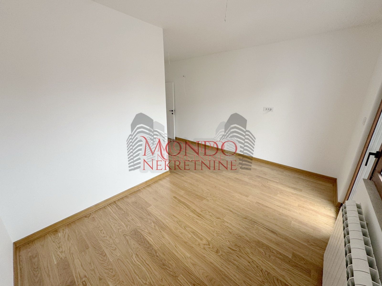 Cetvorosoban nov stan u centru grada kod Doma zdravlja 15