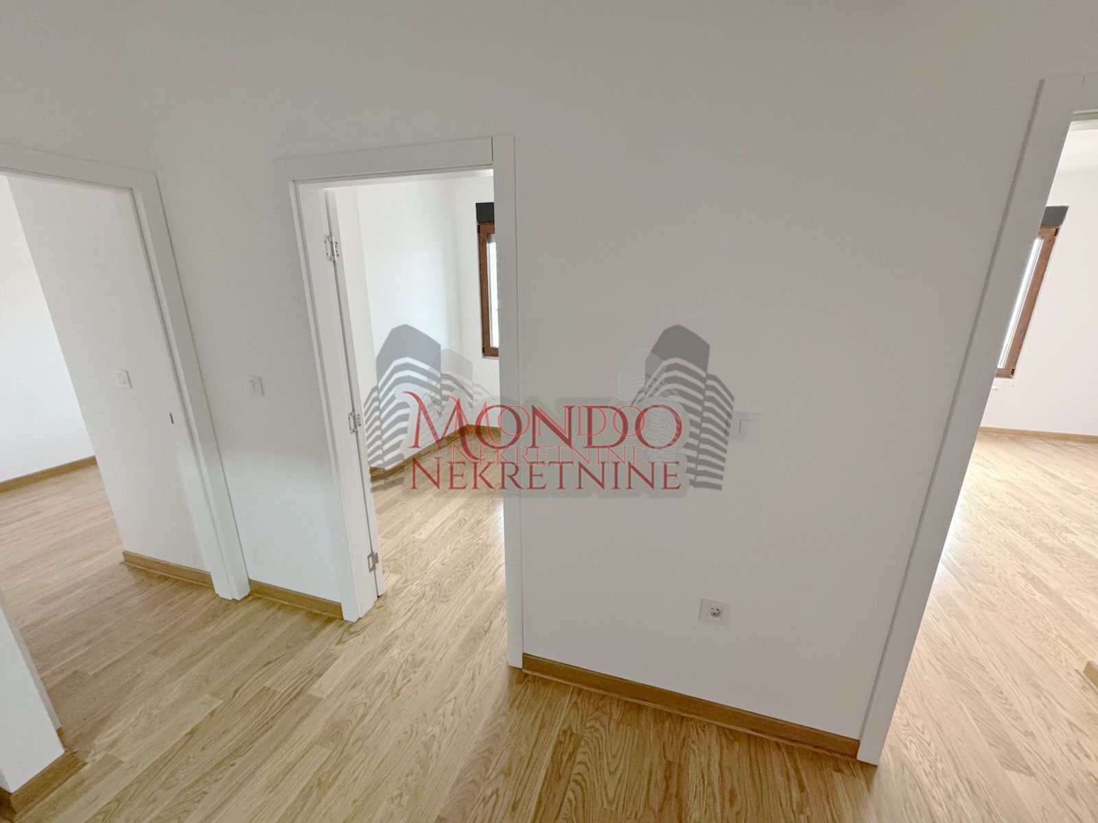 Cetvorosoban nov stan u centru grada kod Doma zdravlja 6
