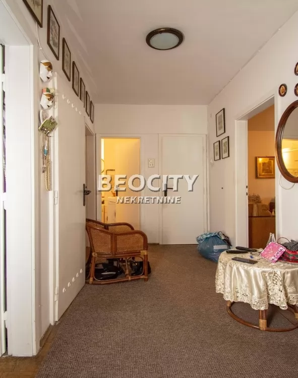 Trosoban stan, 77 m2, Blok 21 ID: 131182 12