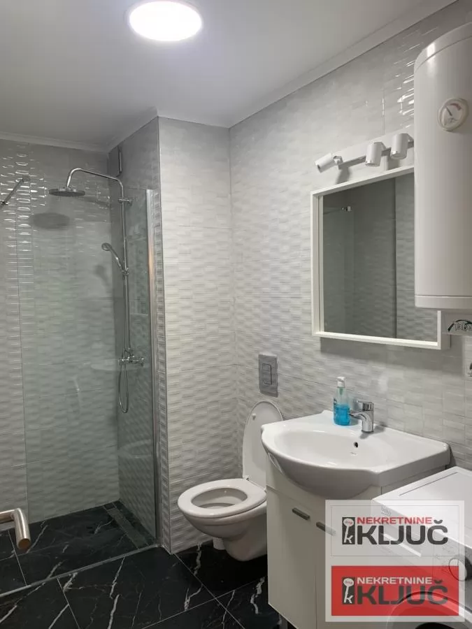 ADAMOVIĆEVO NASELJE, 49m2 + Terasa, Dvosoban, Renoviran 11