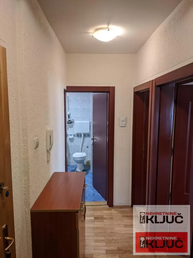 Dvosoban stan 47 m², Bulevar Oslobođenja, Novi Sad 13