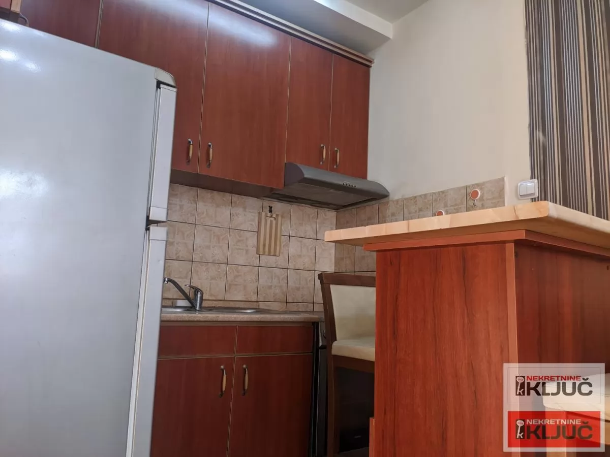 Dvosoban stan 47 m², Bulevar Oslobođenja, Novi Sad 16