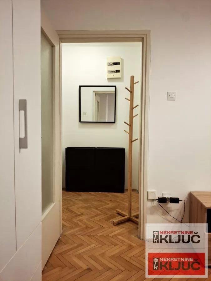 Garsonjera u blizini Medicinskog fakulteta 7