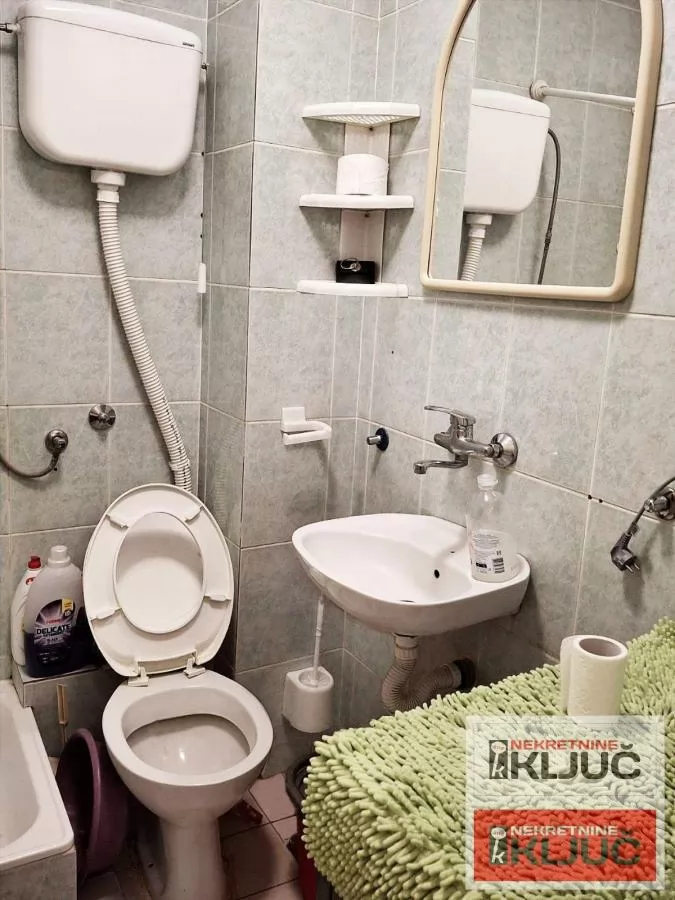 Garsonjera u blizini Medicinskog fakulteta 8