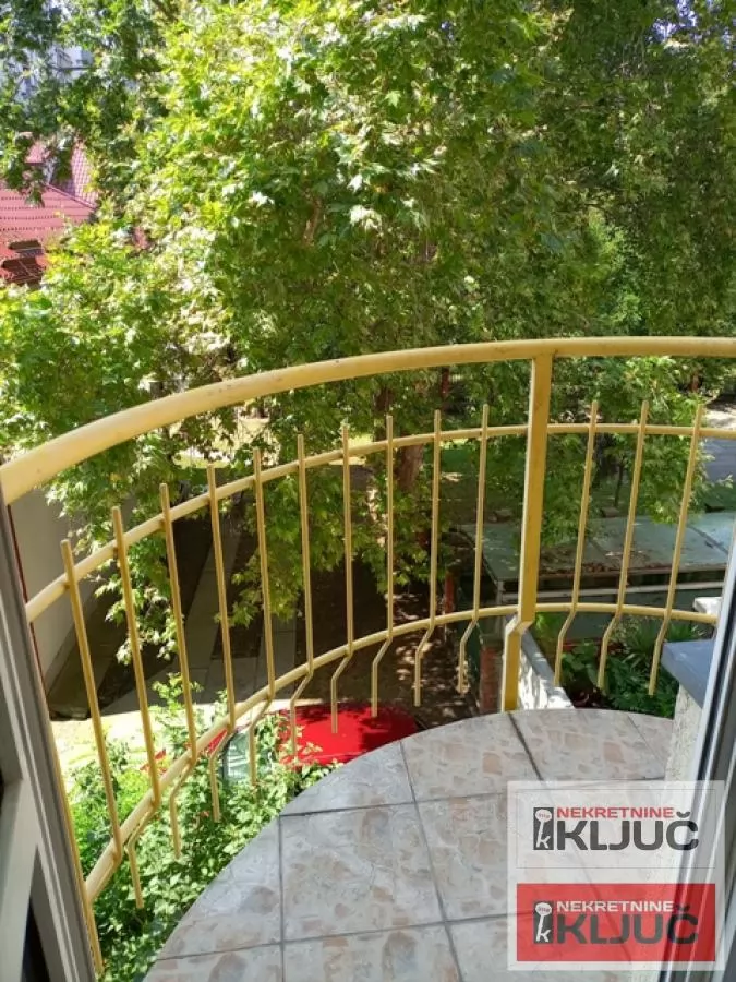 Jednosoban stan na Grbavici, Novi Sad, 30 m², 2. sprat 5