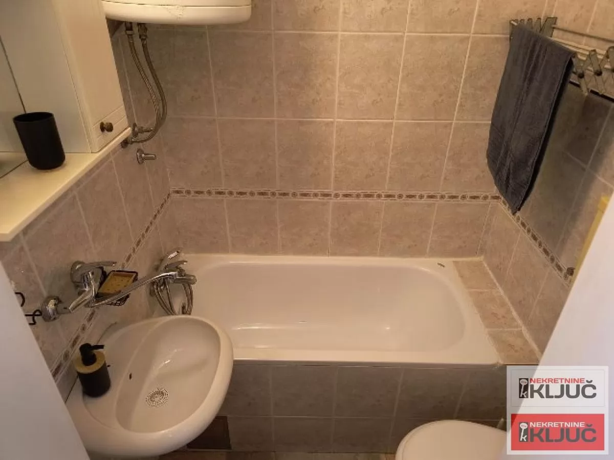 Jednosoban stan na Grbavici, Novi Sad, 30 m², 2. sprat 6