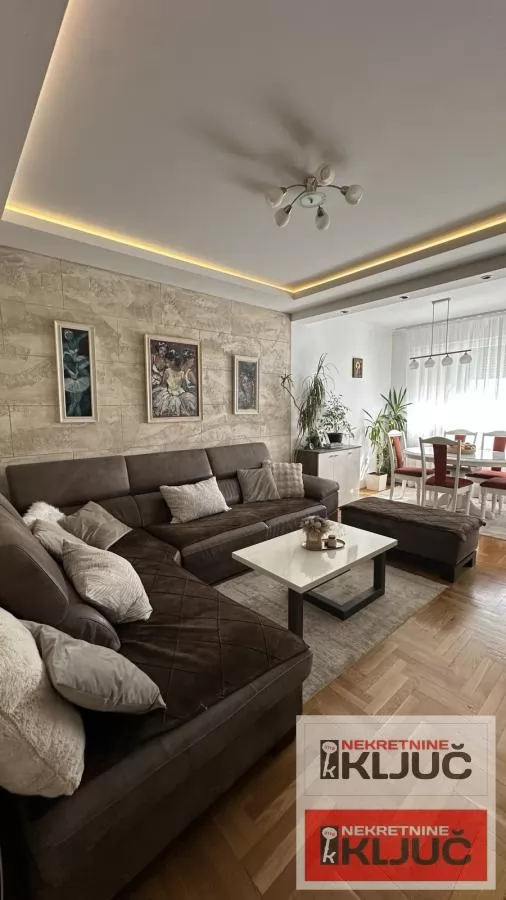 NOVO NASELJE, 84m2, Četvorosoban, Namešten 1